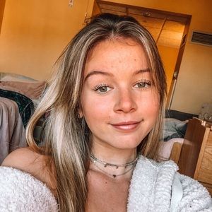 Meet your Posher, Colleen